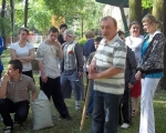 Sadzenie drzewa 01.JPG